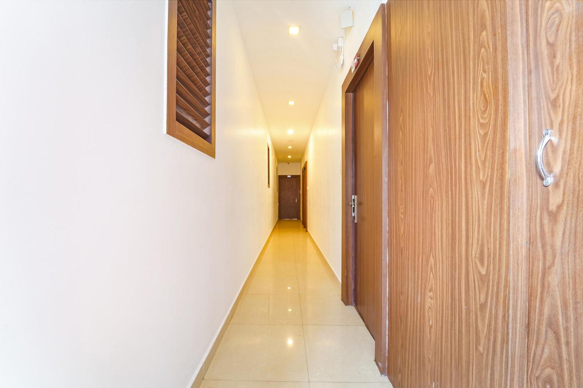 Fabhotel Qube - 800M From Ernakulam Junction South Railway Station Kochi Екстер'єр фото