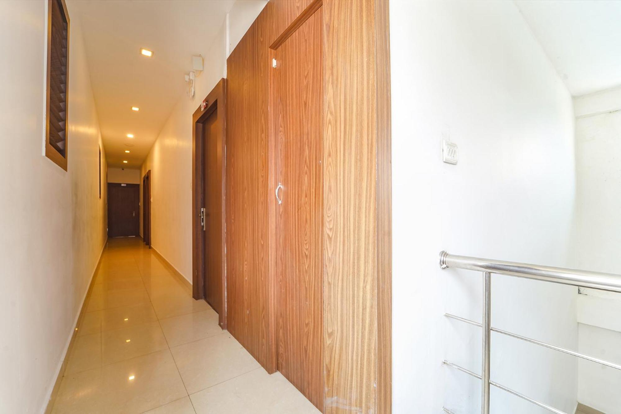 Fabhotel Qube - 800M From Ernakulam Junction South Railway Station Kochi Екстер'єр фото