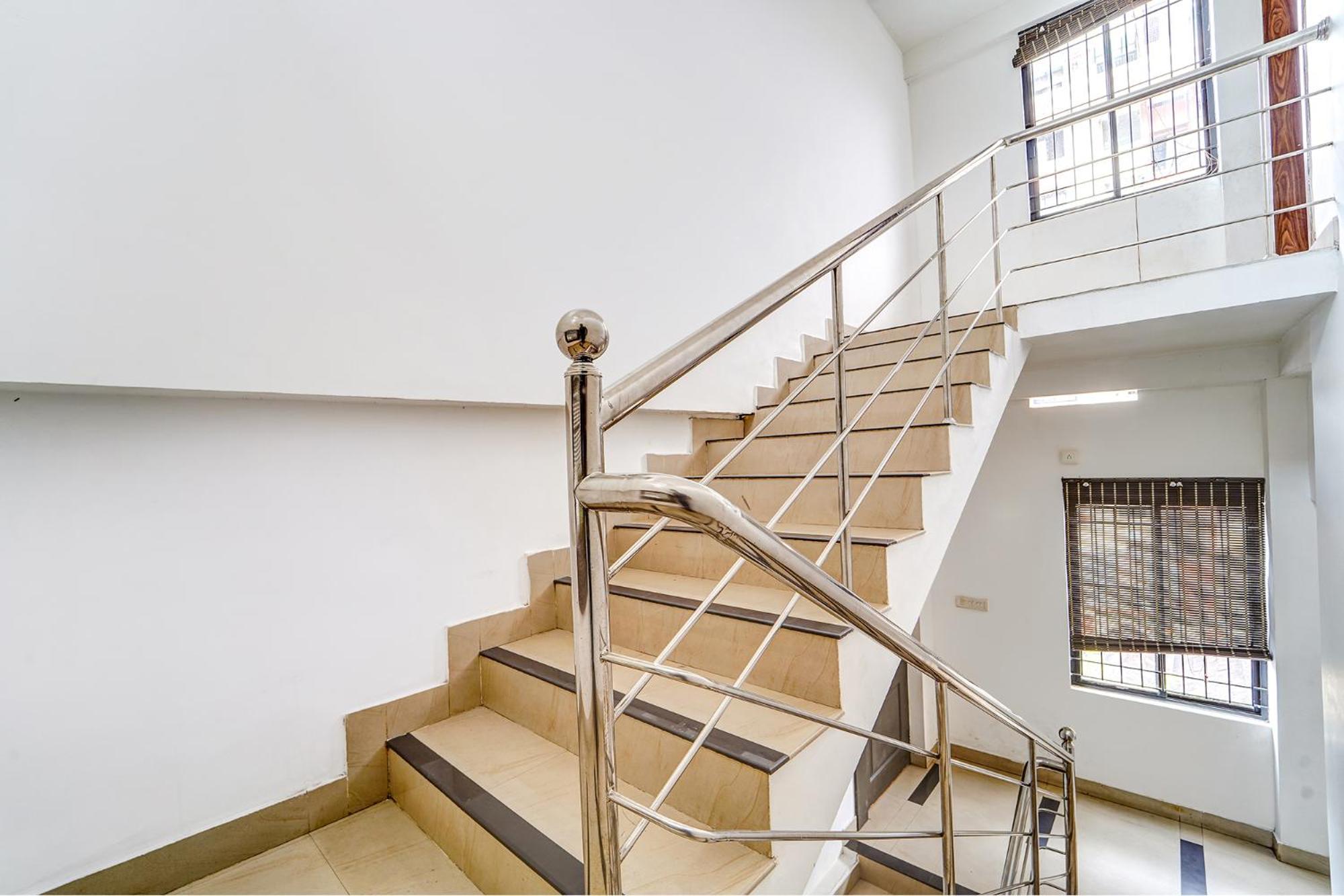 Fabhotel Qube - 800M From Ernakulam Junction South Railway Station Kochi Екстер'єр фото