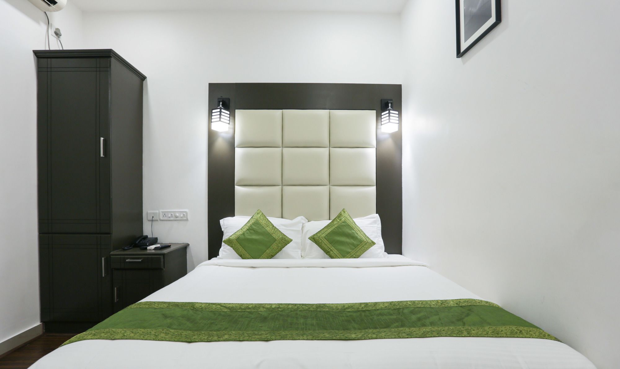 Fabhotel Qube - 800M From Ernakulam Junction South Railway Station Kochi Екстер'єр фото