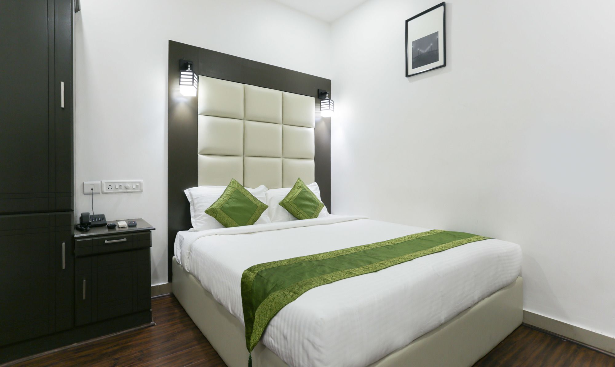 Fabhotel Qube - 800M From Ernakulam Junction South Railway Station Kochi Екстер'єр фото